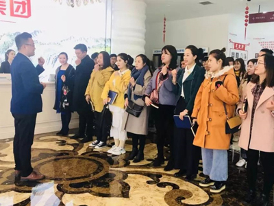 熱烈歡迎丨昌禾商學(xué)院，柔然彩虹隊(duì)光臨寧夏昌禾裝飾參觀學(xué)習(xí)！