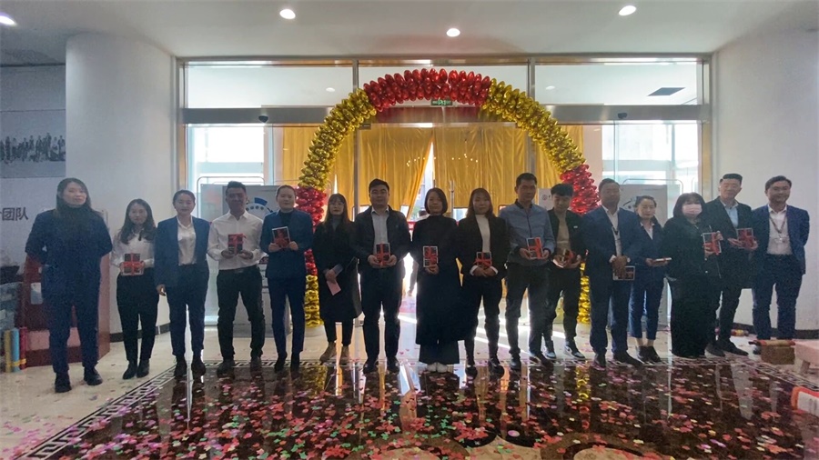 昌禾裝飾丨10月總結(jié)表彰暨11月活動(dòng)啟動(dòng)大會(huì)圓滿(mǎn)結(jié)束！一起領(lǐng)盲盒啦~